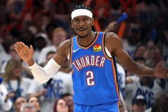 文班少林跨界少林功夫与篮球技艺，拜师KG引发热议